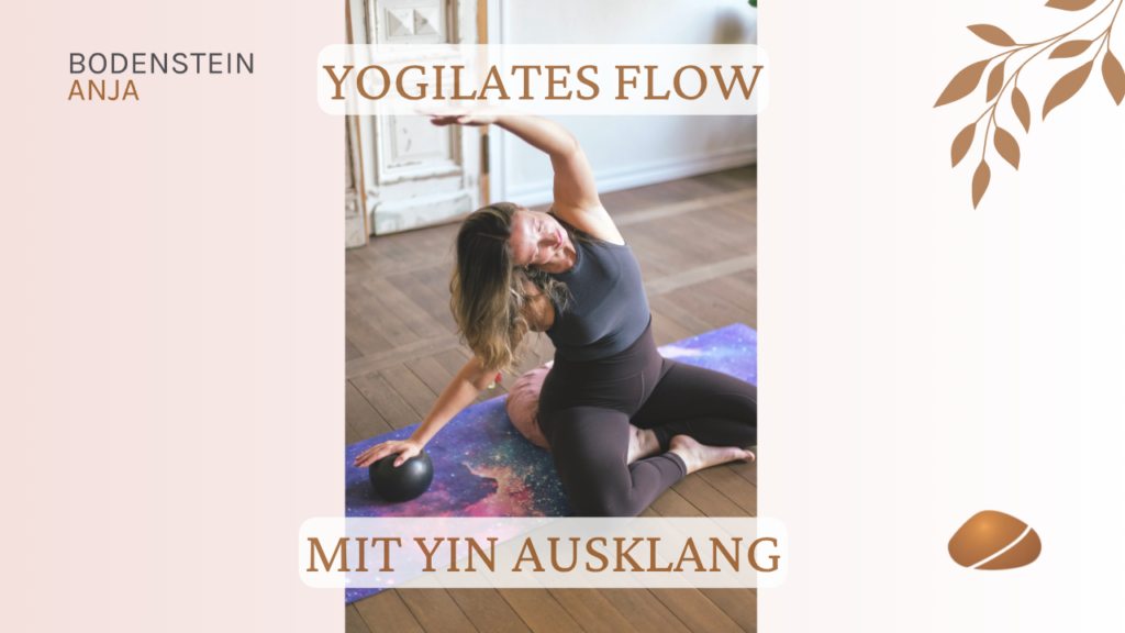 Eine Stunde der puren Balance für dich. Tauche in eine Yogilates Klasse, in der ersten Hälfte vermischt sich das kraftvolle, stärkende Element einer präzisen Pilates Einheit mit kontrollierter Kraft aus der Mitte mit den fließenden und lösenden Elementen des Yoga. Gekrönt von einer zweiten Hälfte, in der sich das Tempo spürbar verlangsamt. Die Zeit löst sich in tiefen Dehnungen Yin-inspiriert in Haltungen am Boden auf. Du fühlst dich gestärkt, befreit und landest in der wohltuenden Bindegewebsmassage und ganz in deinem beruhigten Nervensystemzustand.